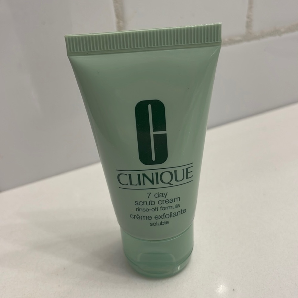 Brand new travel size Clinique 7 day scrub